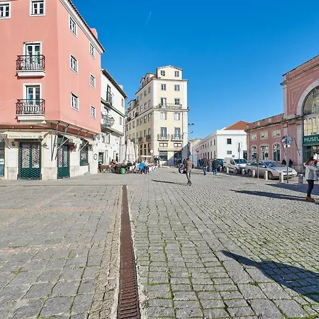 Charming In Alfama *
