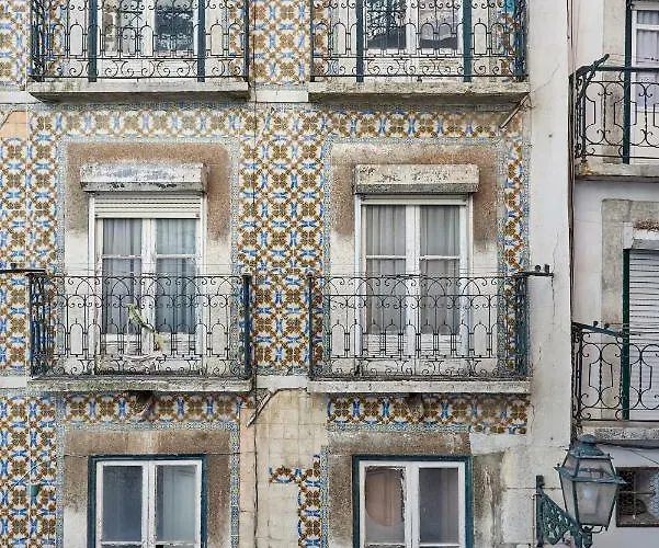 Charming In Alfama *
