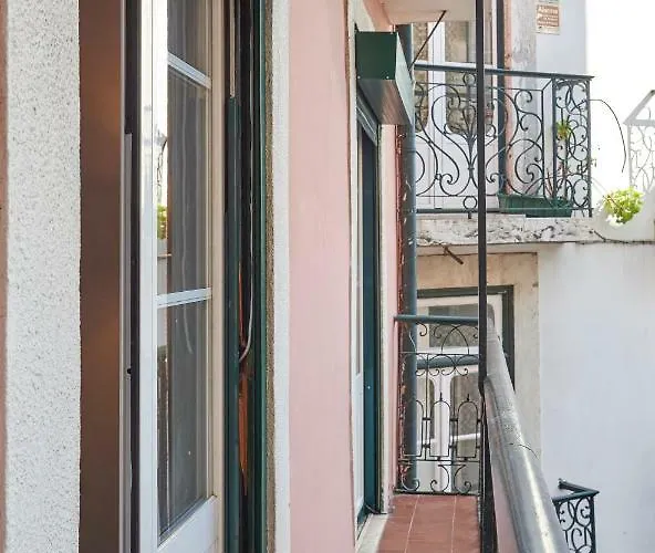 Charming In Alfama 아파트 *